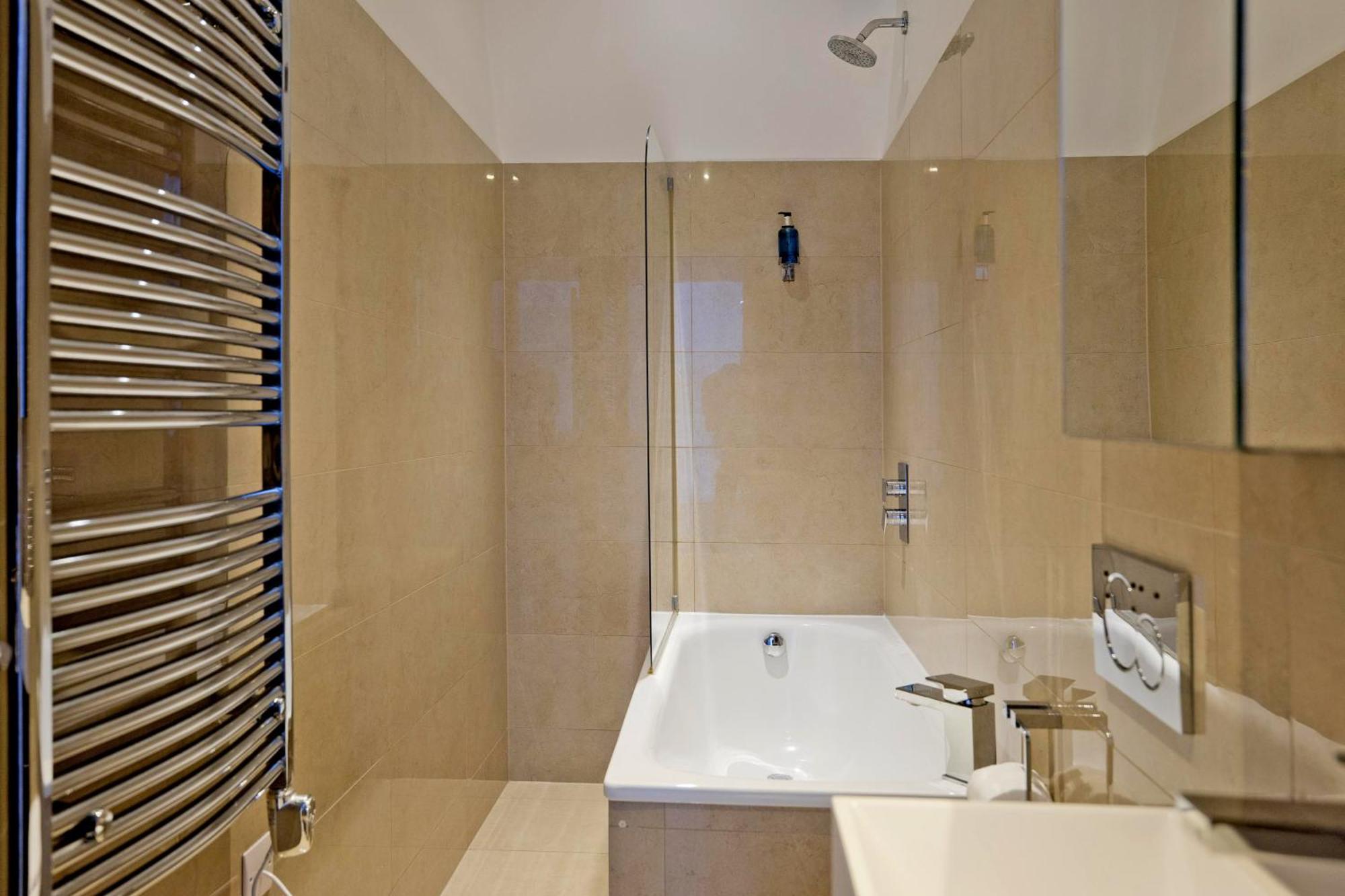 Imperial Liverpool Street Apartments London Bagian luar foto