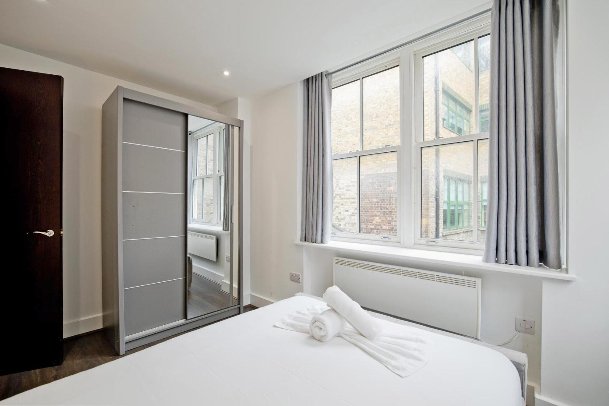 Imperial Liverpool Street Apartments London Bagian luar foto