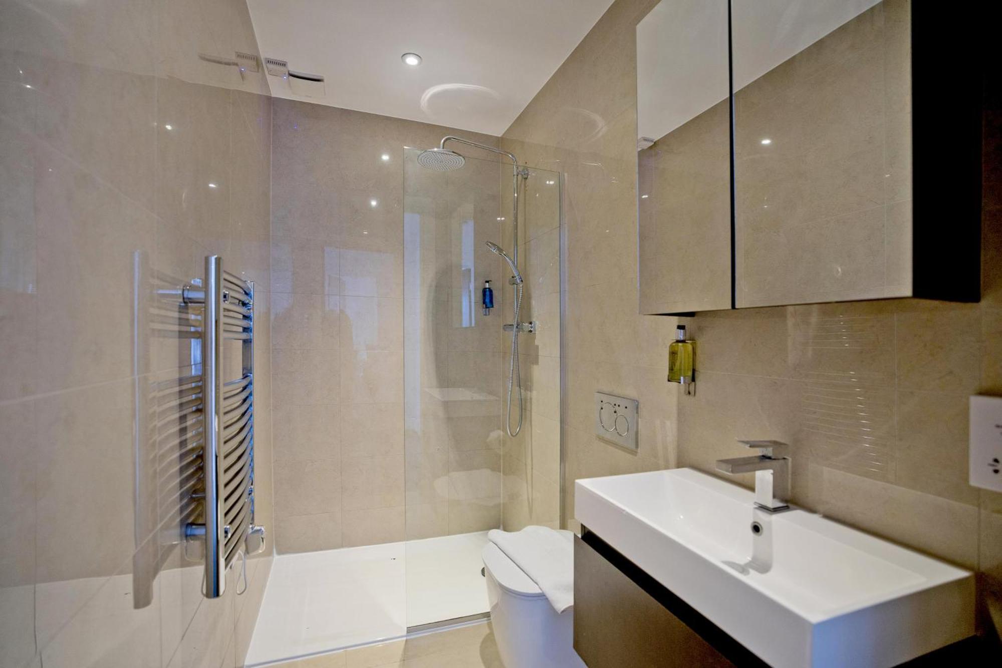 Imperial Liverpool Street Apartments London Bagian luar foto