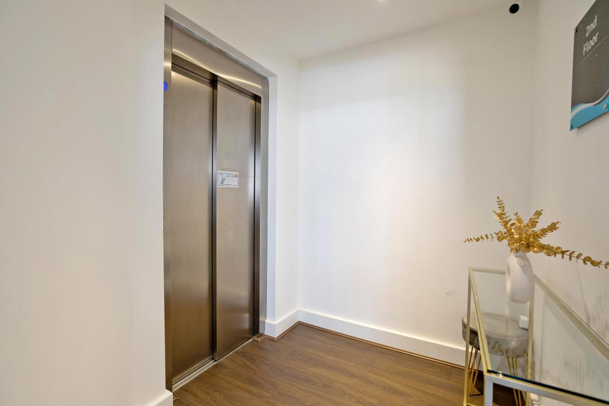 Imperial Liverpool Street Apartments London Bagian luar foto